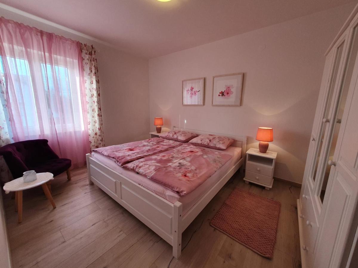 Apartments Zic Malinska Exterior photo